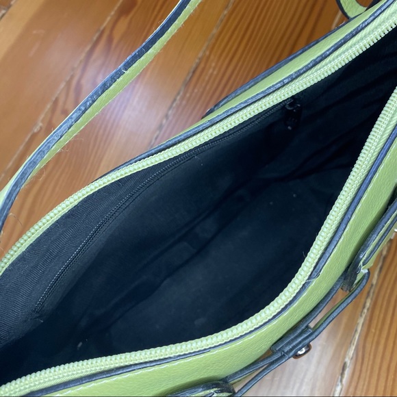 Super Cute Green Shoulder Bag - Picture 4 of 5